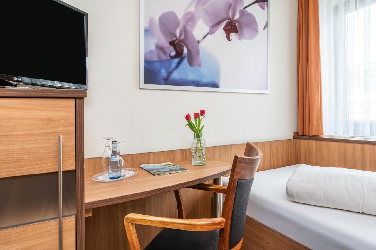 Hotel Hagnauer Hof ภายนอก รูปภาพ